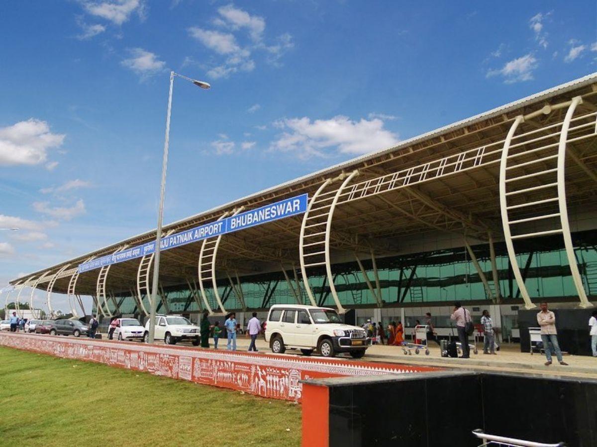 Airport transfer taxi